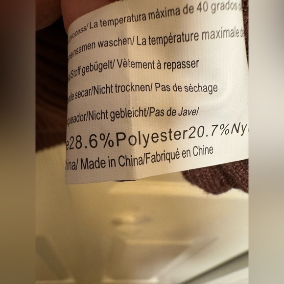 Elegant Brown Ribbed Women's Top - Picture 5 of 10